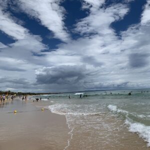 彩虹沙滩 （Rainbow Beach)